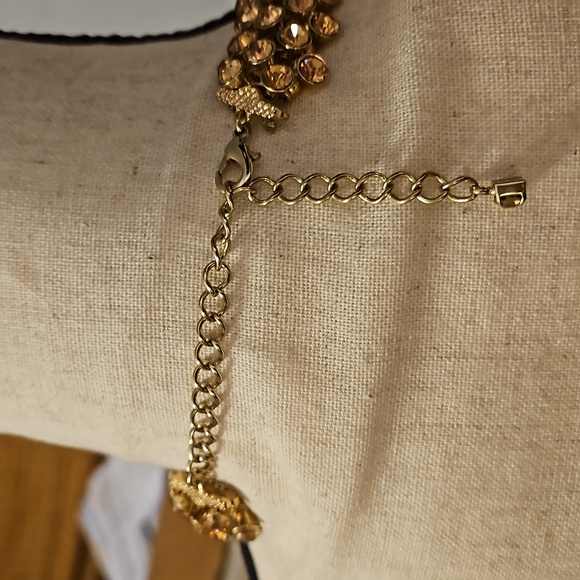 Costume Jewelry Beautiful & Blingy - Picture 2 of 3